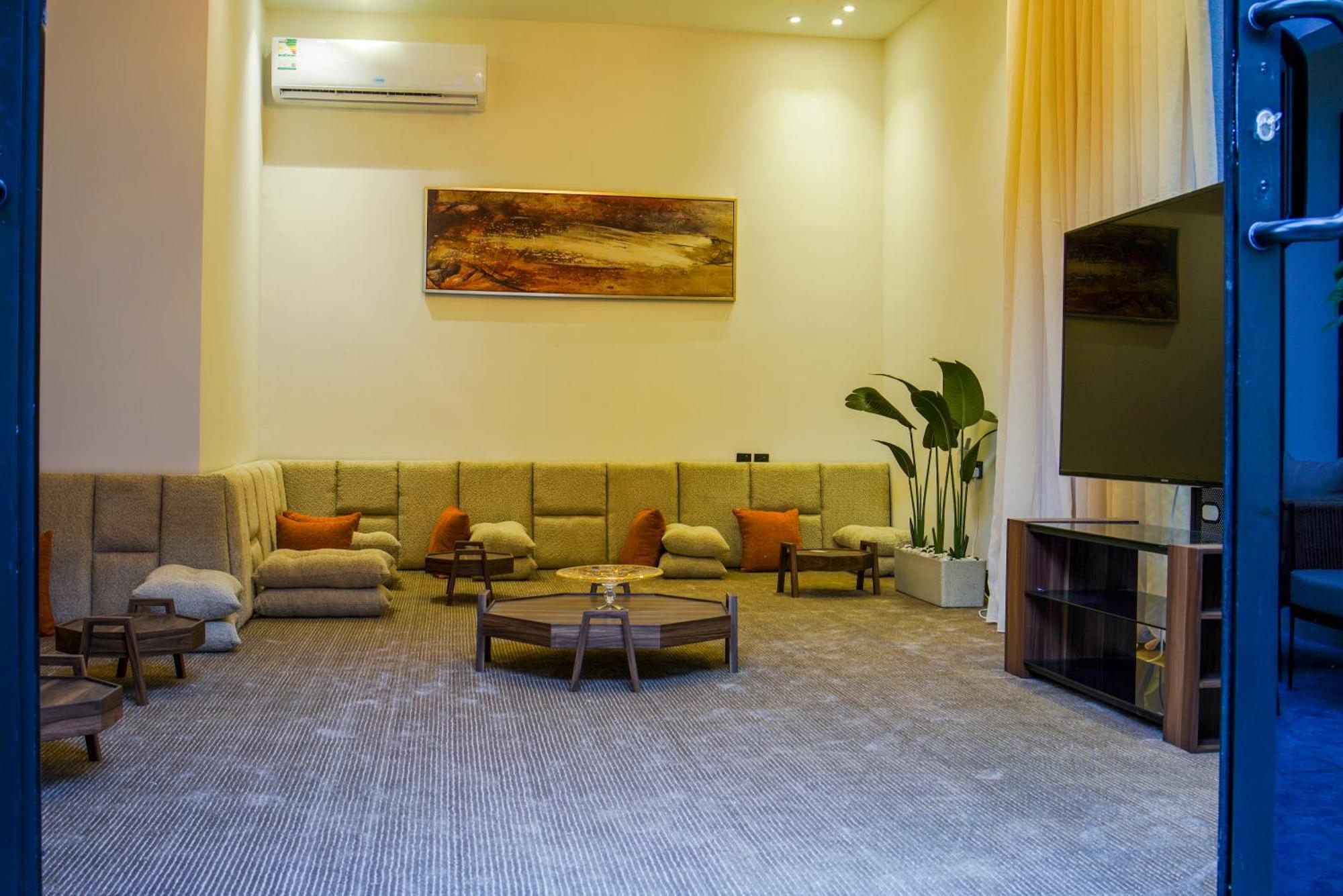 Resort The Land Riyadh